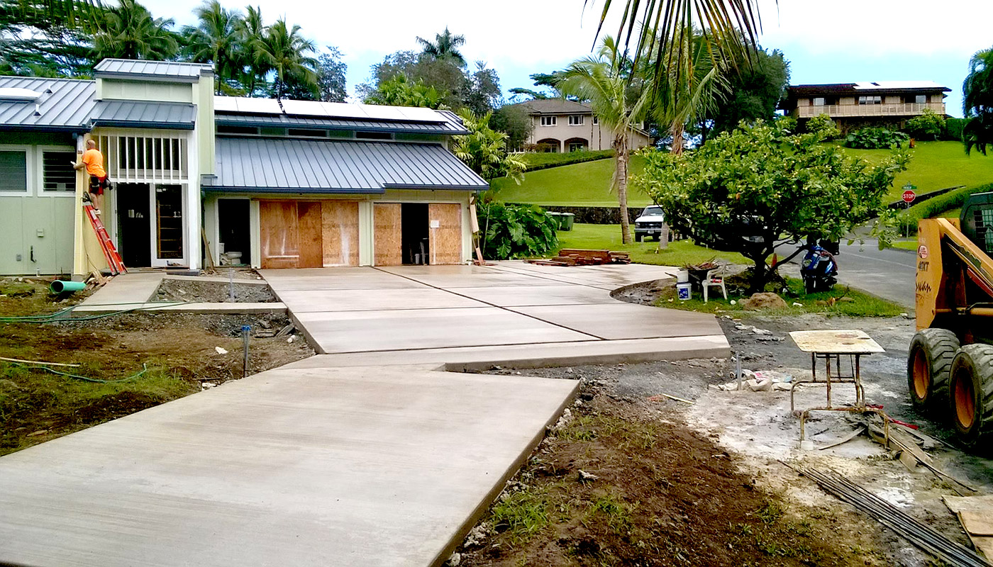 Photo: custom residential driveway (Oahu, Hawaii)