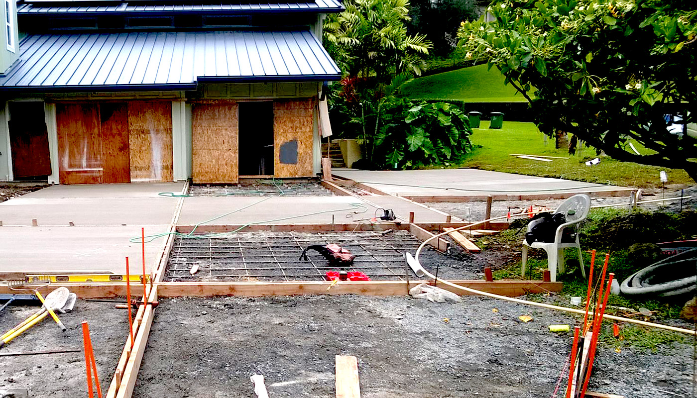 Photo: custom residential driveway (Oahu, Hawaii)