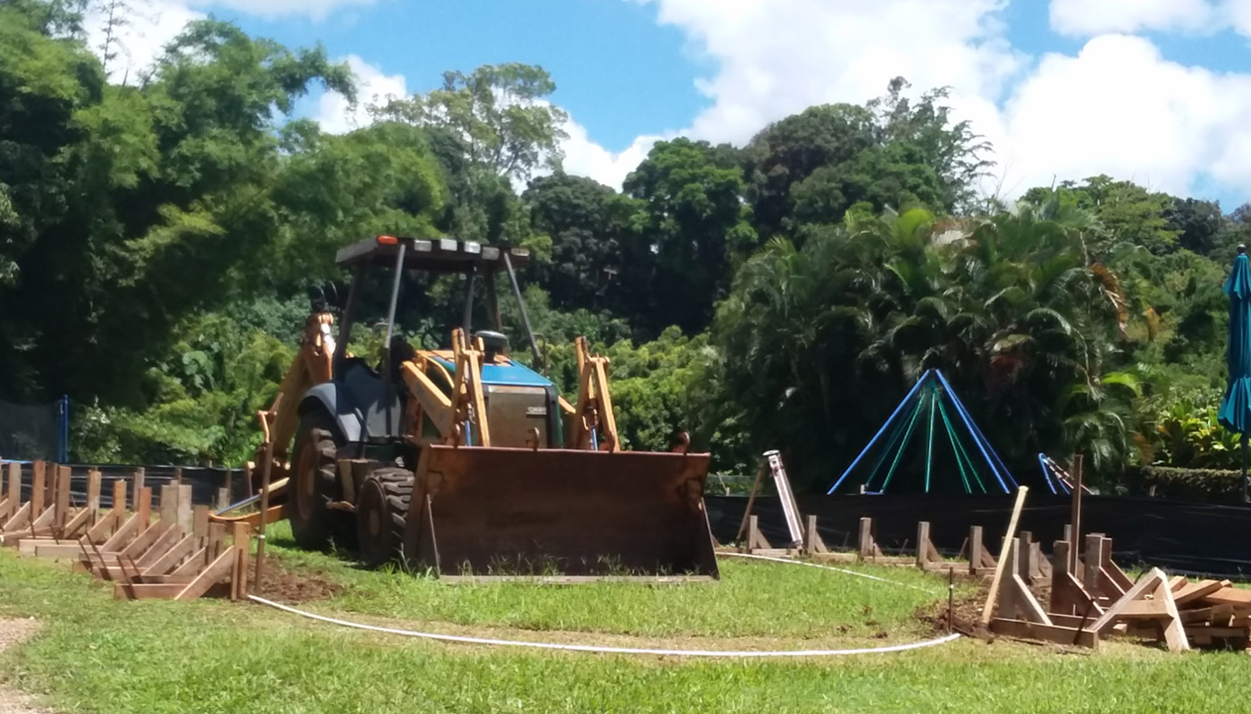 Photo: contractor, custom swimming pool in Haiku (Oahu).