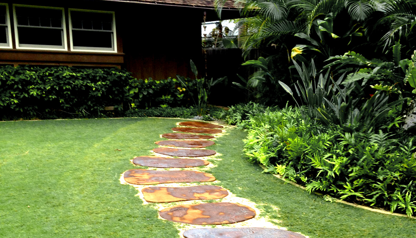 Photo: colorized, how to make an island-style pathway look like paving stones