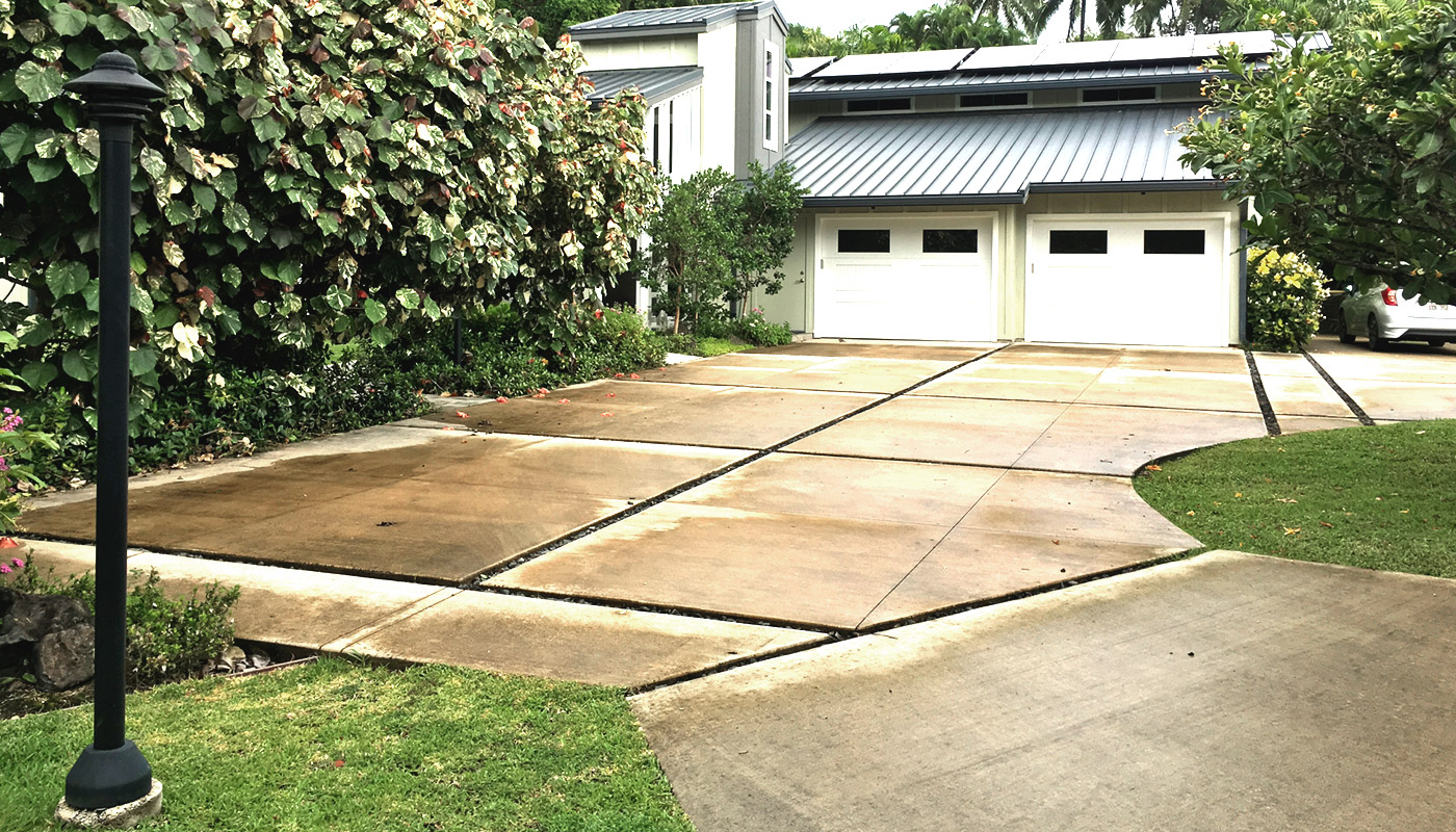 Photo: custom residential driveway (Oahu, Hawaii)